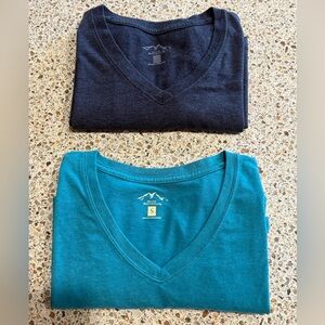 Blue Mountain Women's Short Sleeve V-Neck Tees